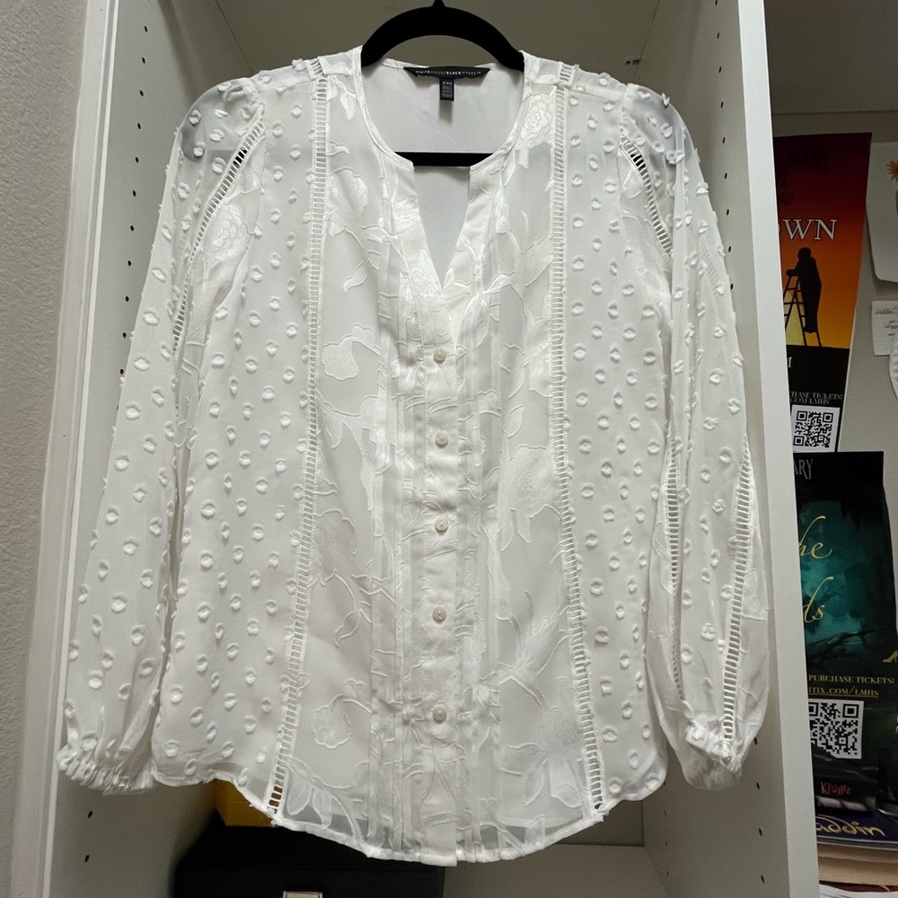 Size XXS White House Black Market White Blouse